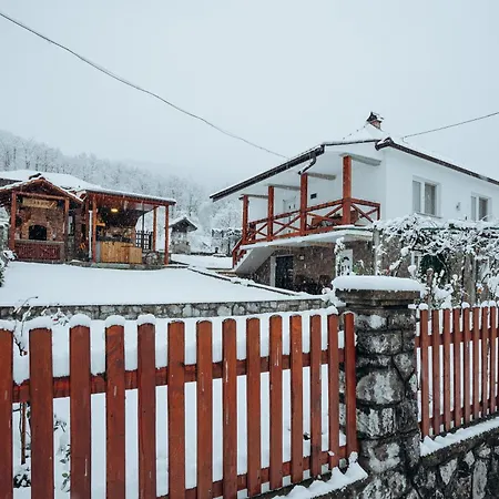 アパート Casa Dafin Tekija - Kladovo