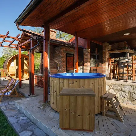 Casa Dafin Tekija - Kladovo アパート Tekija (Bor)